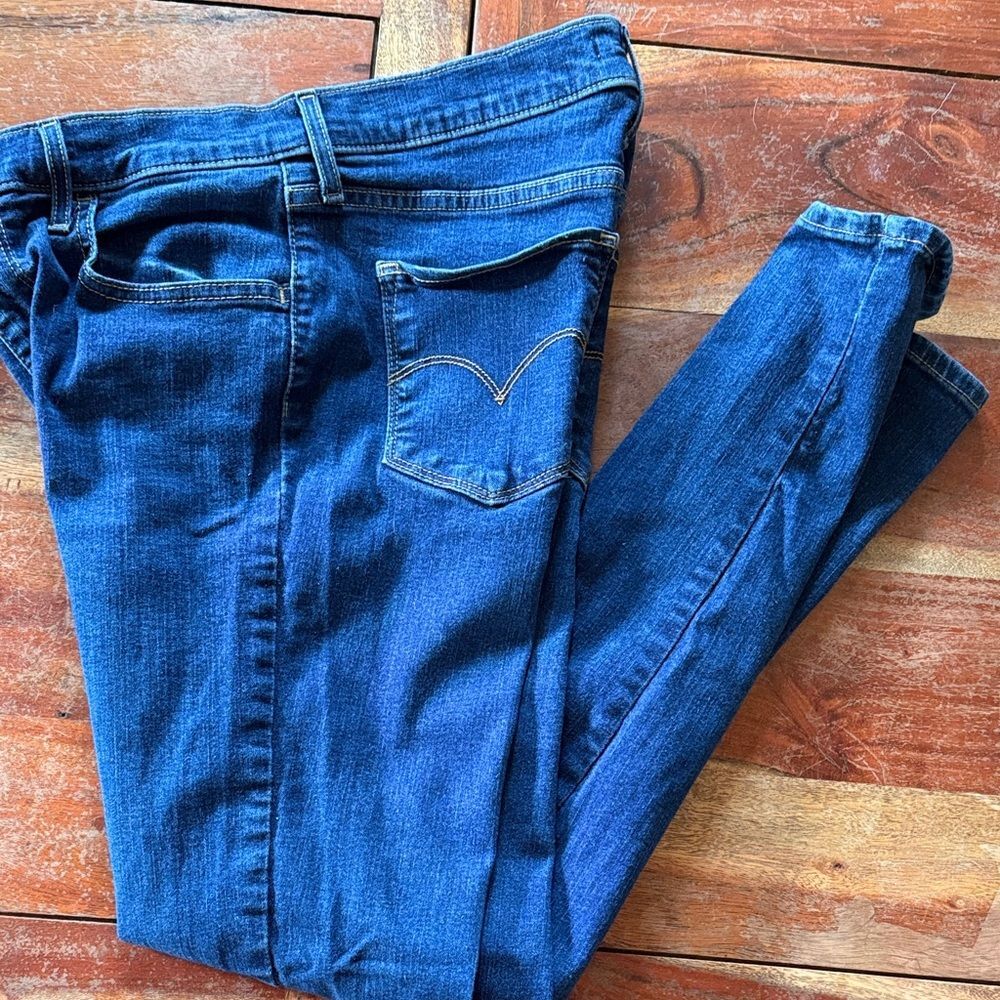 Levi’s 720 High Rise Super Skinny Blue Women's Jeans - Picture 5 of 8